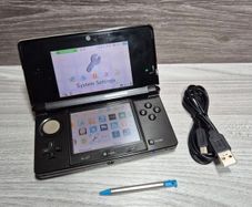 Nintendo 3DS Brown Console With Charger 128 GB SD Card - 76 Digital Games
