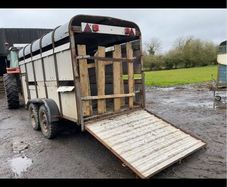 Cattle trailer