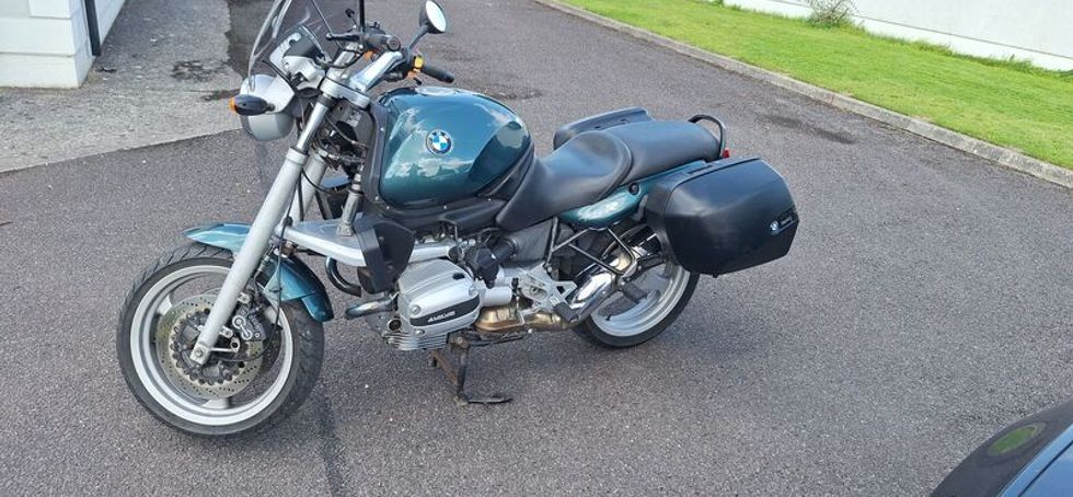 Bmw motorcycle r850 1996
