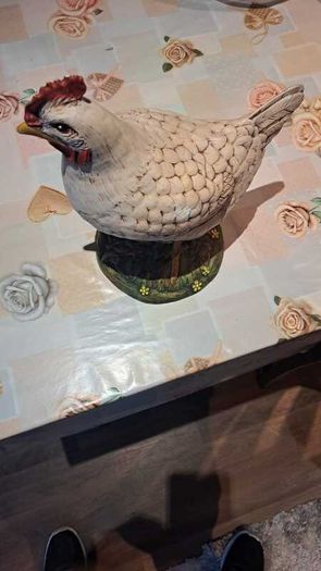 Ceramic Hen Ceramic Hen table ornament