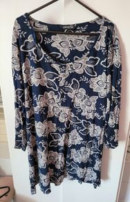 Plus size tops and T Shirts size 18 - 22