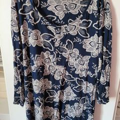 Plus size tops and T Shirts size 18 - 22