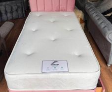 New Stylish single ,Double 4ft, 4ft6, King 5ft And 6ft Superking Sizes Divan Beds Instock. Drawers And Optional Tufted Mattresses Available. Free Delivery