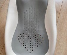 Baby bath stand