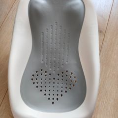 Baby bath stand