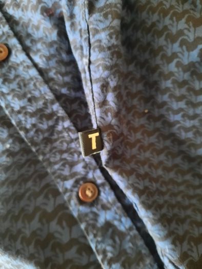 Ted Baker cotton long sleeve shirt in very good condition with no issues and has been dry cleaned see last two photos for exact measurements FREE STANDARD POSTAGE INCLUDED