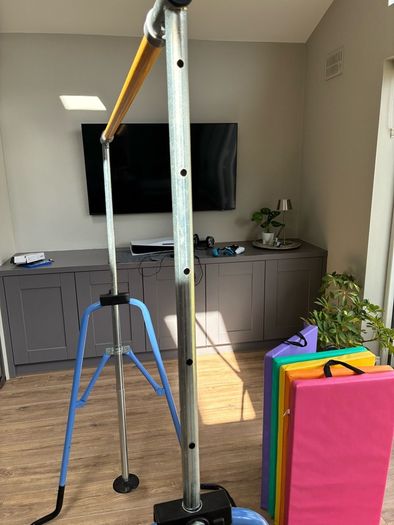 Gymnastics bar