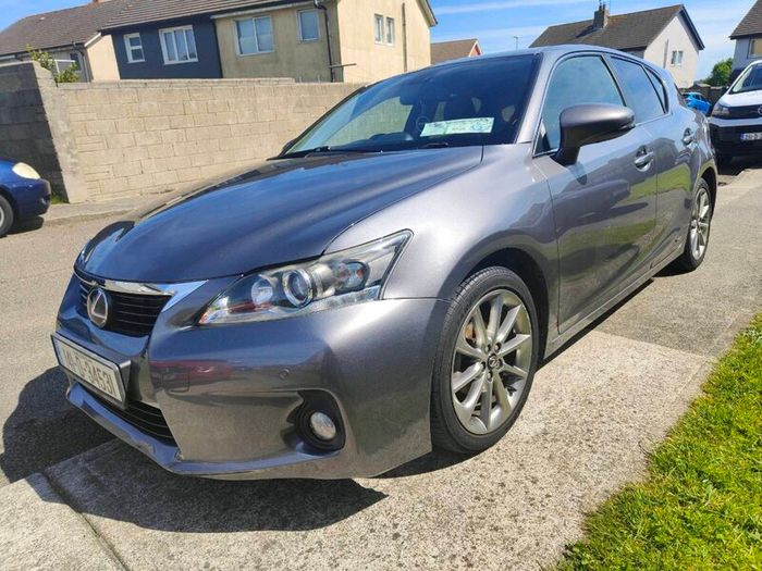 Lexus CT200H