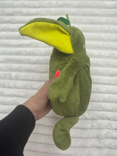 The Misfits Too Tasty to be Ugly Green Gremlin Pear Approx 30 cm used Please look at the pictures