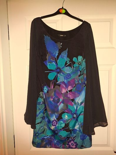 Stunning Oasis dress/tunic, bat wing sleeves, size 8