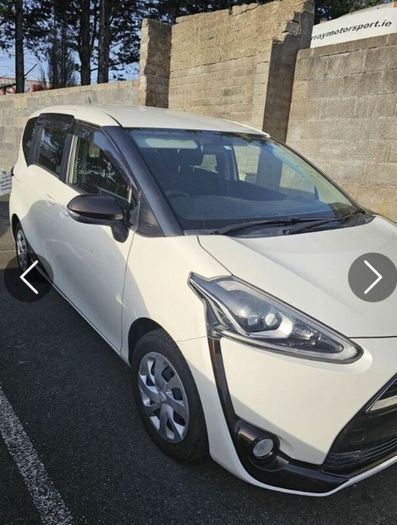Toyota Sienta 2016 Automatic 7 seats