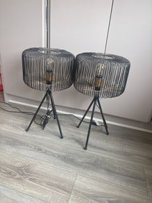 2 black table lamps
