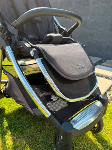 Mamas & Papas Flip3 Travel System Stroller  and Carrycot