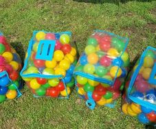 Ball pit/pond balls