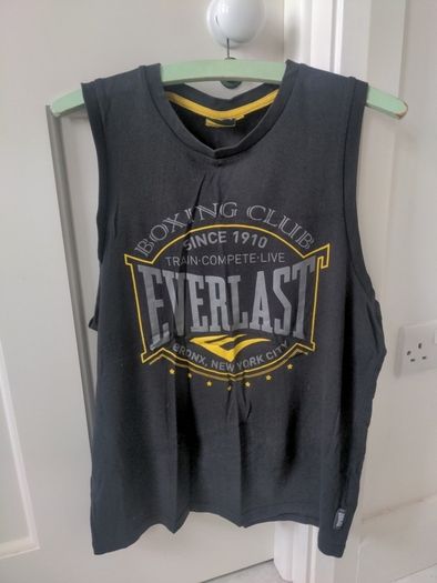 Sleeveless mens t-shirt
