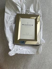 Newbridge silverware 5x7 photoframe