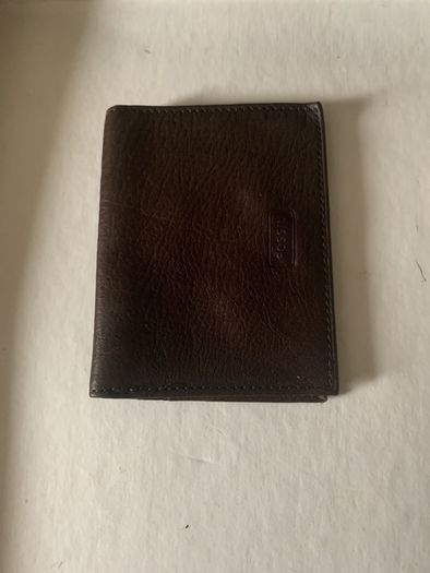 Fossil Leather Card
