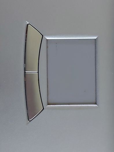 Rare Vintage Fujitsu Siemens Lifebook, E Series, FPC07048B Part number CP127259, Running Windows 2000 Professional, uses 3.5 floppy disk, 20GB HDD, amd all the connecting Ports from 30 years ago Era