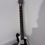 Hofner Shorty Bass White and Joy portable amp Image 5