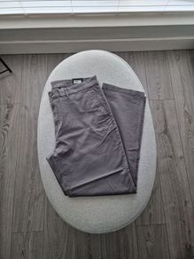 Chinos