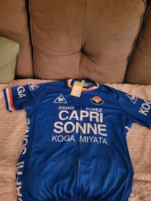 Retro cycling jersey