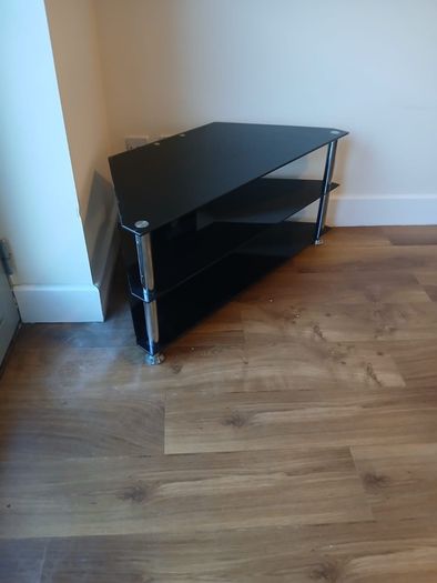 Tv table