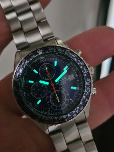 Watch Seiko Pilot Chronograph.