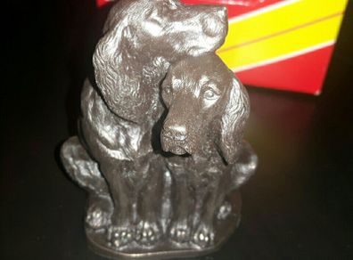 statue