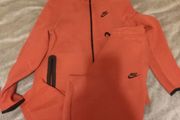 Nike tech tracksuit size 158-170 cm Perfect condition