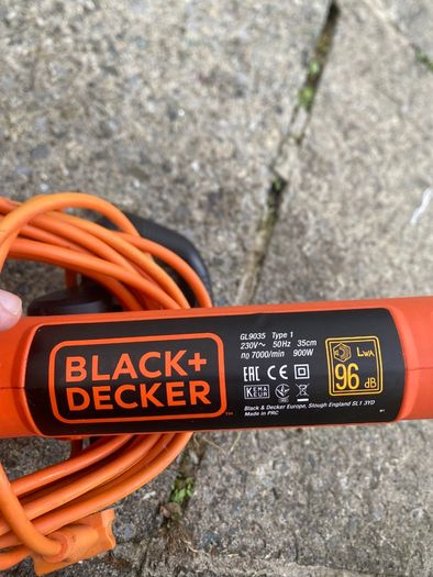 Black and Decker GI9035 Strimmer