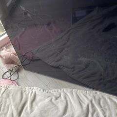 LG Tv 65 Inch Cracked Scren selling for parts