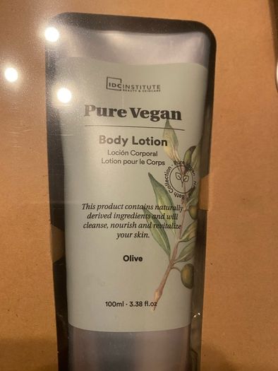 Pure Vegan Skin Care Gift Set