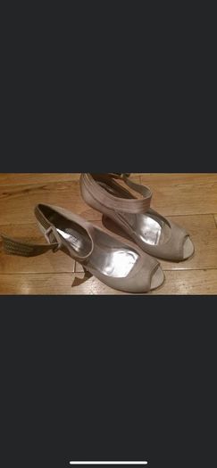 heels cream