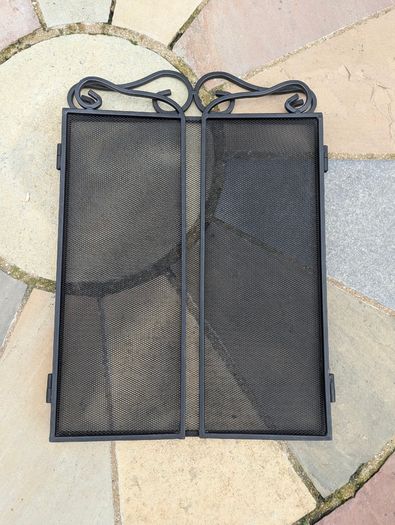 3 Panel Folding Fireplace Screen / Fire Guard - Black Metal Mesh