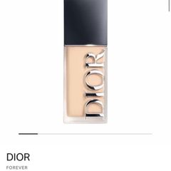 Dior Forever Skin Wear Foundation in shade 2.5N