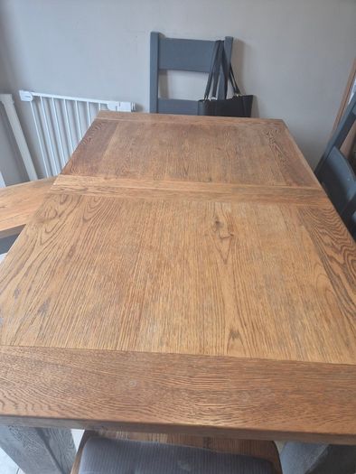 Dining room table