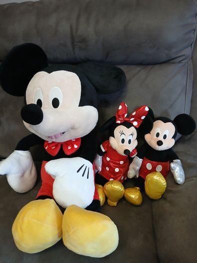 Playroom clear out - Huge assortment soft toys and teddies excellent condition great value
