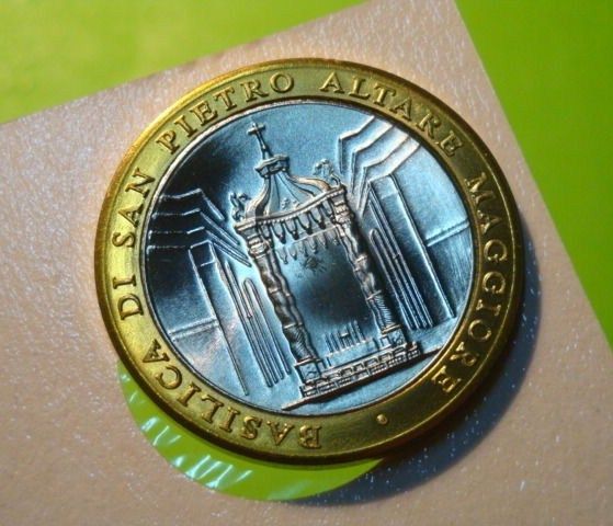 Scarce, Mint Condition, Vatican Medal, "Greater Altar, Basilica of Saint Peter"