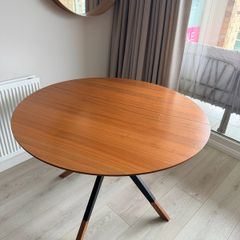 BoConcept Walnut Drop Leaf Dining Table - 1.1m Diameter