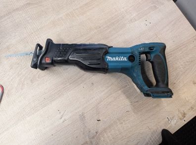 Makita 18v reciprocating saw