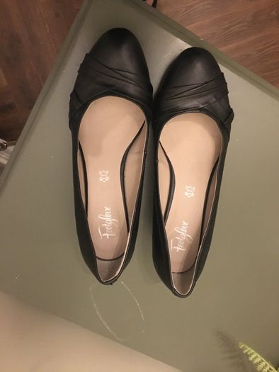 Ladies work shoes