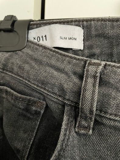 Collusion slim mom jeans