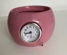 Flower pot clock