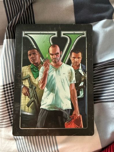 GTA 5 steelbook xbox 360 ( collectors )