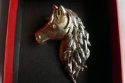 Vintage Gold and Silver tone stylised horses head horse brooch 80s