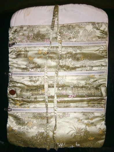Japanese silk pearl tone jewellery holder
