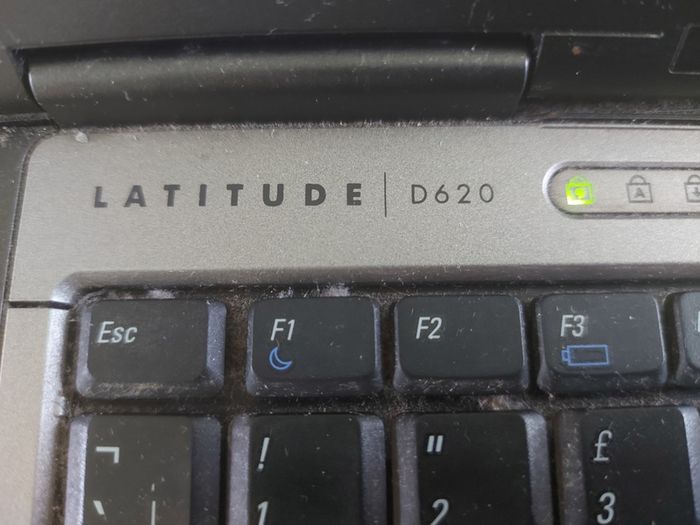Vintage DELL Lastitude, Model D620, Intel CPU T2400, 1.83GHz, 2.5GB Ram, Windows 7 Professional, 32bit, Opera, Firefox and Chrome, in excellent condition