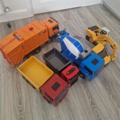 Bruder Trucks
