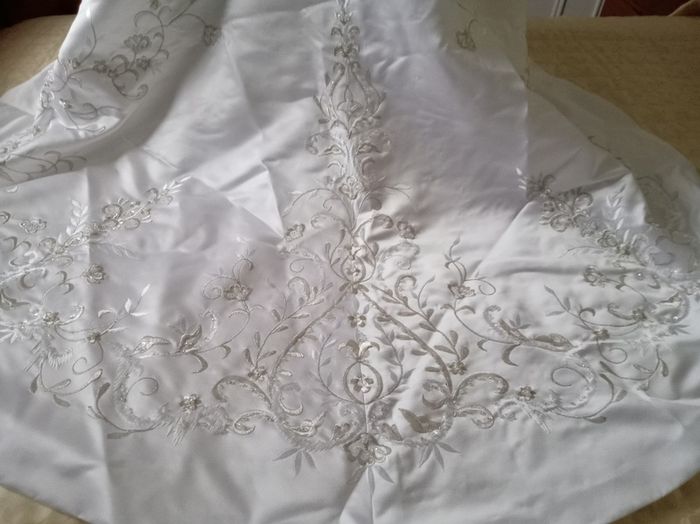 Lovely wedding dress