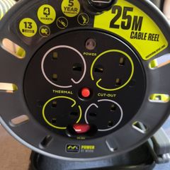 25m Extension lead